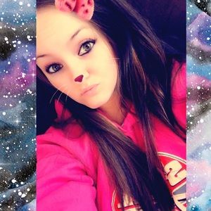 Meet your Posher, Casey